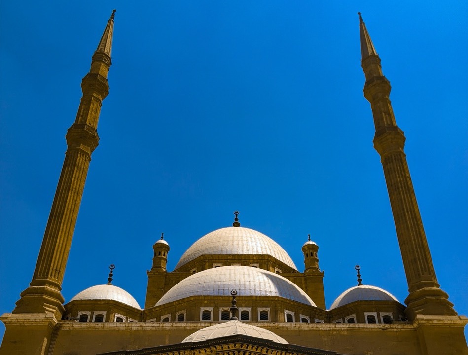 Kupola a minarety Alabastrovej mešity Muhammada Aliho v Káhire