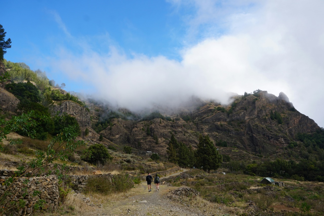 Turisti na horskej ceste na ostrove Santo Antão